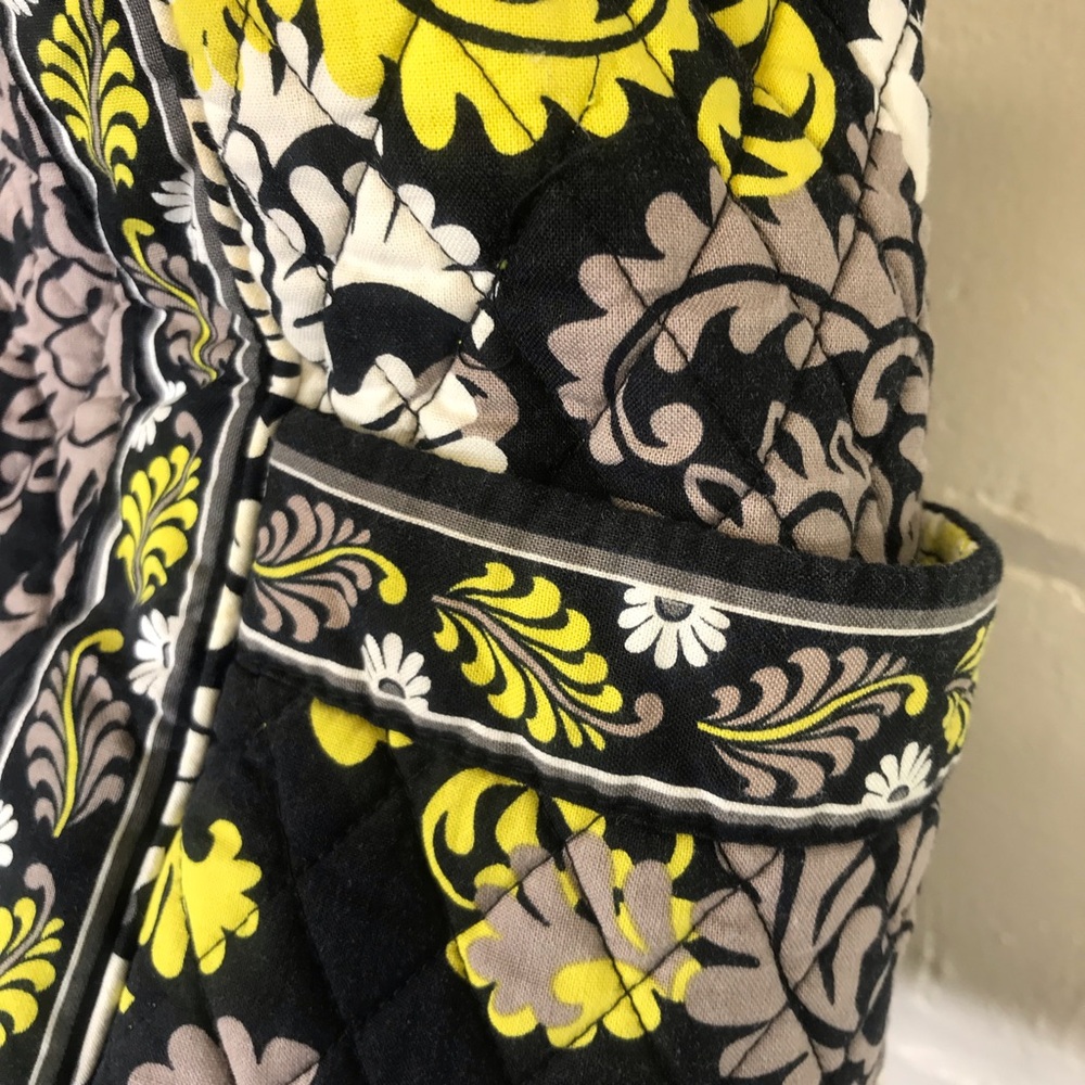 Vera Bradley Baroque Quilted Large Tote Bag Zipper Top Black Yellow Travel - Picture 3 of 10
